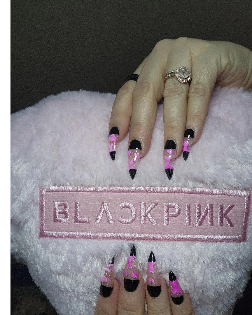 #blackpinknails