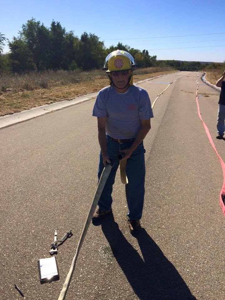 Pressure testing fire hoses