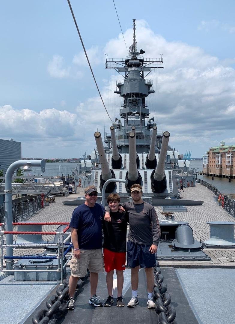 The Clappers at Norfolk  Navy Base.
Touring the U.S.S. Wisconsin Ww2 battleship then on to Washington D.C.
Neat trip.