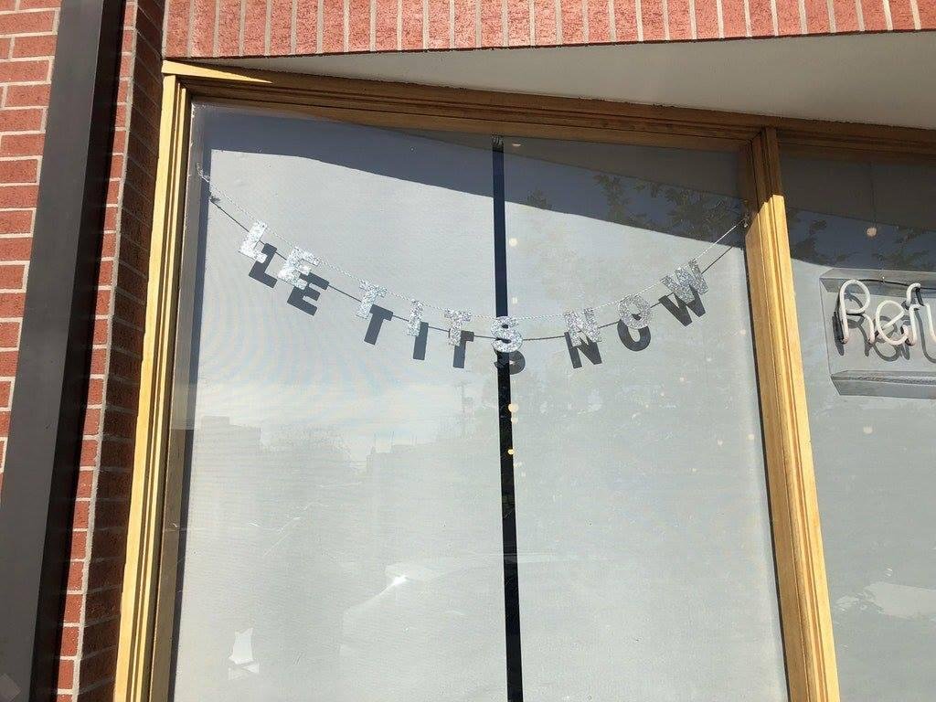 Holiday Spirit Failure - slippery string....