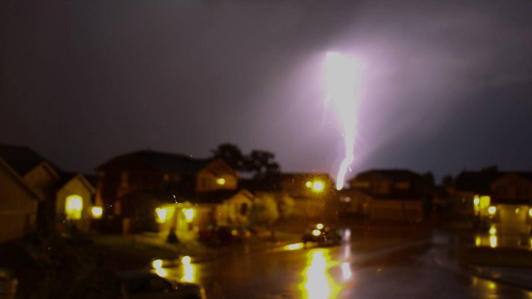 My camera was out of FOCUS!!!! WTF! This would have been 1000 times awesomer the it is. lol Oh well. maybe next time.