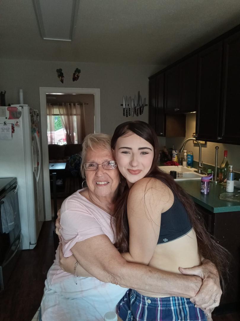 Happy birthday to my great granddaughter alanna.have a wonderful day. Love and miss you.