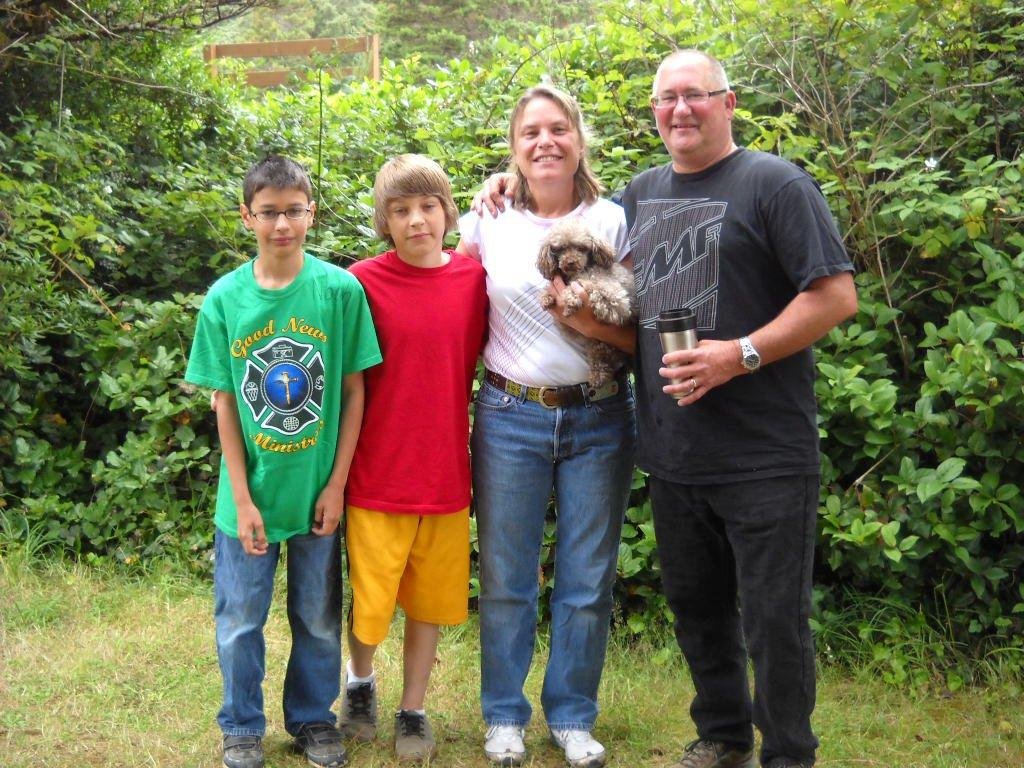 Noah, his bro Austin, Austins grandparents, Mike & Sally