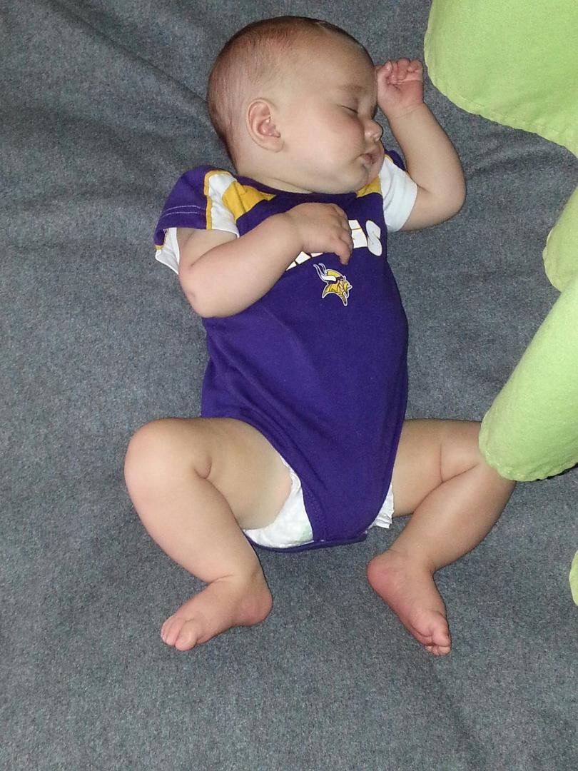 Cain------ I wish I could sleep like this
