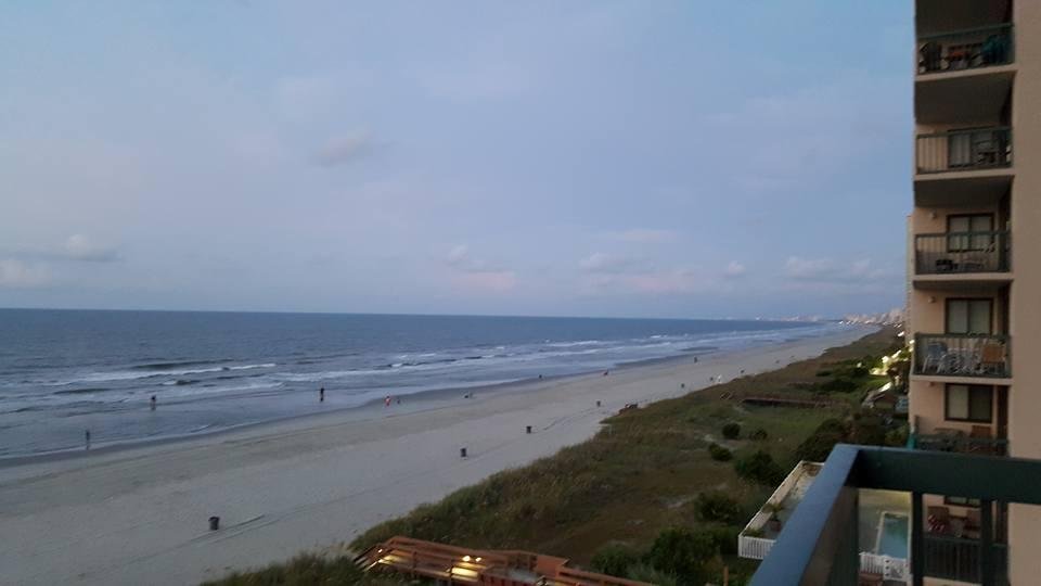 Early morning view from the balcony off to thesouth southeast.So beautiful here, could really stay for a couple more days. But then I would have to go back to NE Ohio just cause I'm missing them grand-babies. Yes Taylor and