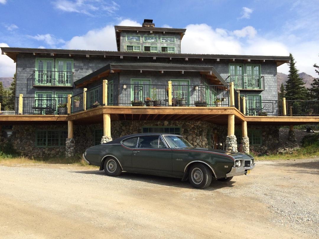 This is taken in front of the Black Rapids Lodge. Last lunch with the car club, returning from a great trip to Homer coming home via the Glenn Highway.