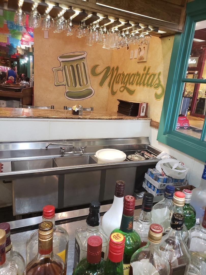 Happy Cinco de Mayo...At the Galleria with my kids and dang found this place. #nottherealninfasbutheckiaminamall