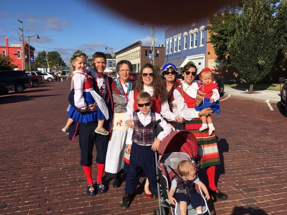 Some of the Lindgren clan!