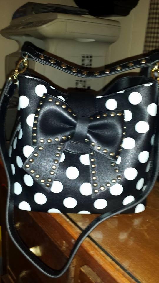 Is this not the cutest purse?