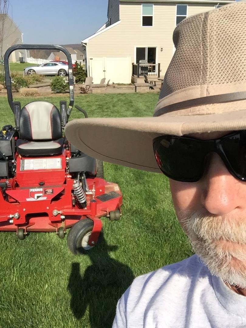 It's mowing time again!😎