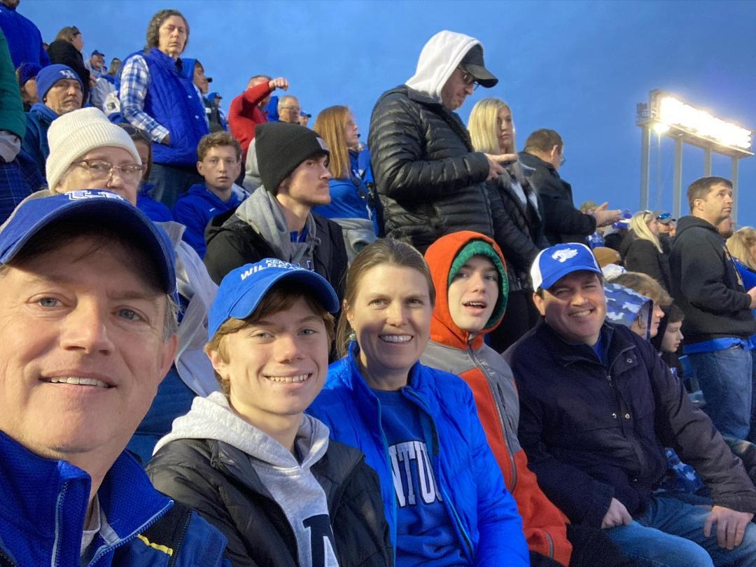 Some family fun Saturday at the #Kentucky vs Louisville game!