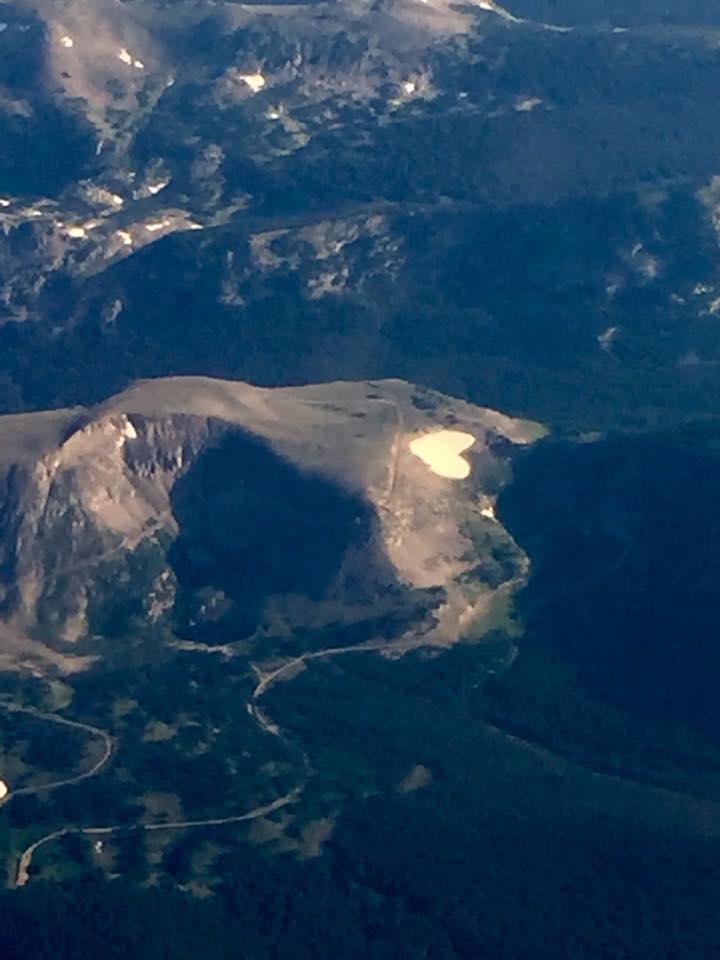Looked out the window and saw this heart. Must mean a good day!