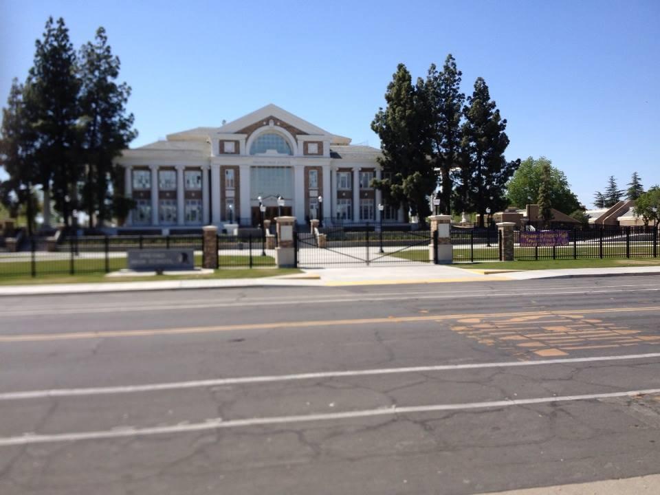 Hail to thee my almamata hail to Fresno highhhhhhhhhh