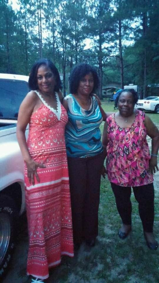 Love you sisters I just wish my sister Roberta was there I really miss her