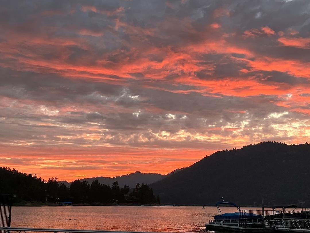 Sunset tonite looking west over Boulder Bay was breathtaking!!!! (Even I couldn’t screw up this pic!