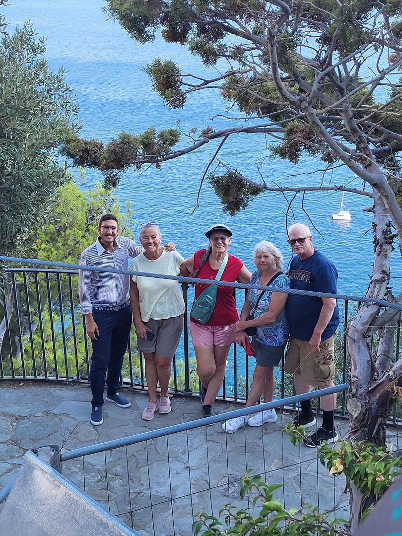 The Gang - Betty Henry , Larry Doc Mclaughlin , Karen Hutchison Polley , Deb Boyer plus our guide, the incredible Marco Lorenzo overlooking Positano and the Mediterranean
