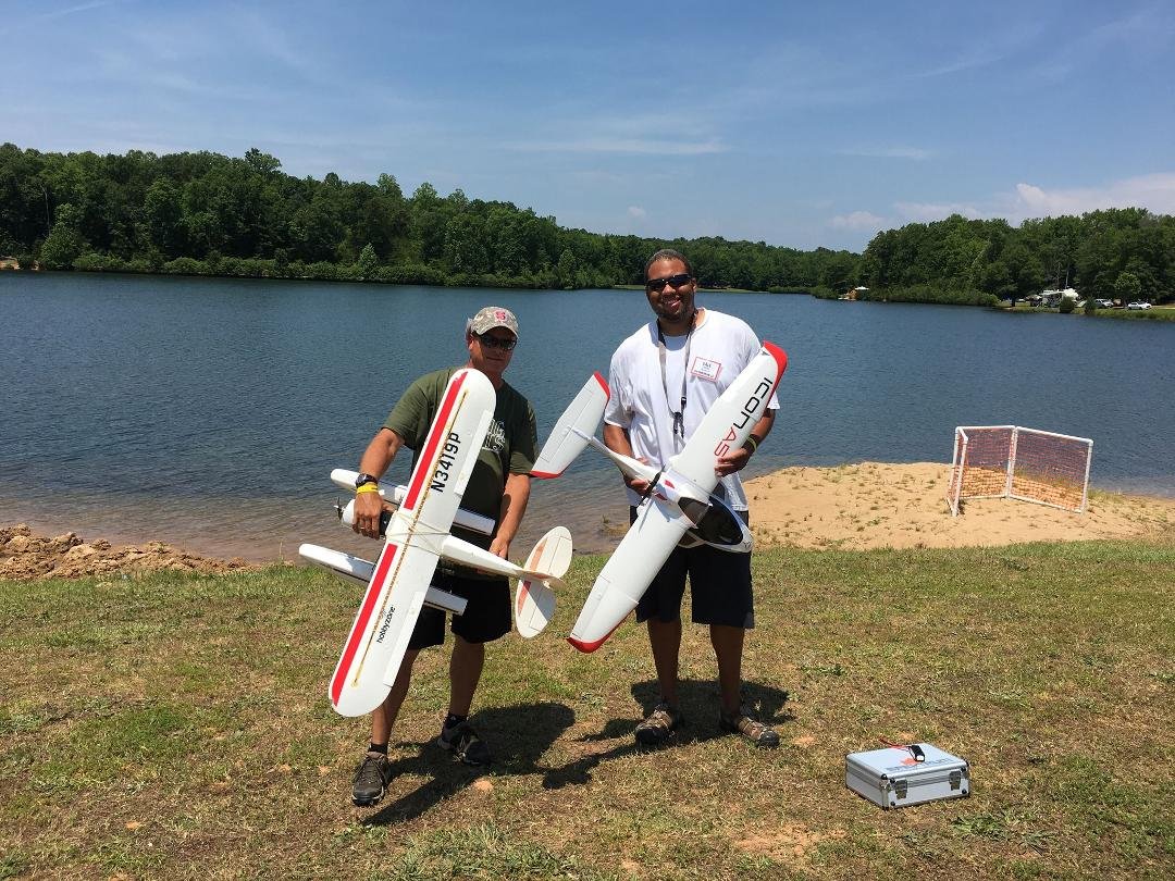 Little float plane action with Dale Flintall