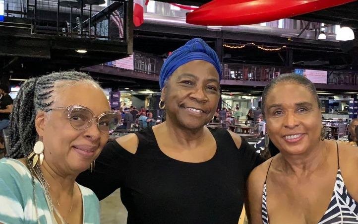 Out with two of my long time friends Deborah Bobbitt (aka Deborah O’Riley) and Dorothy Jeaniine Green-Jones. Deborah has been a friend since 5th grade and Dorothy since High School. It felt sooo good to hang out with them