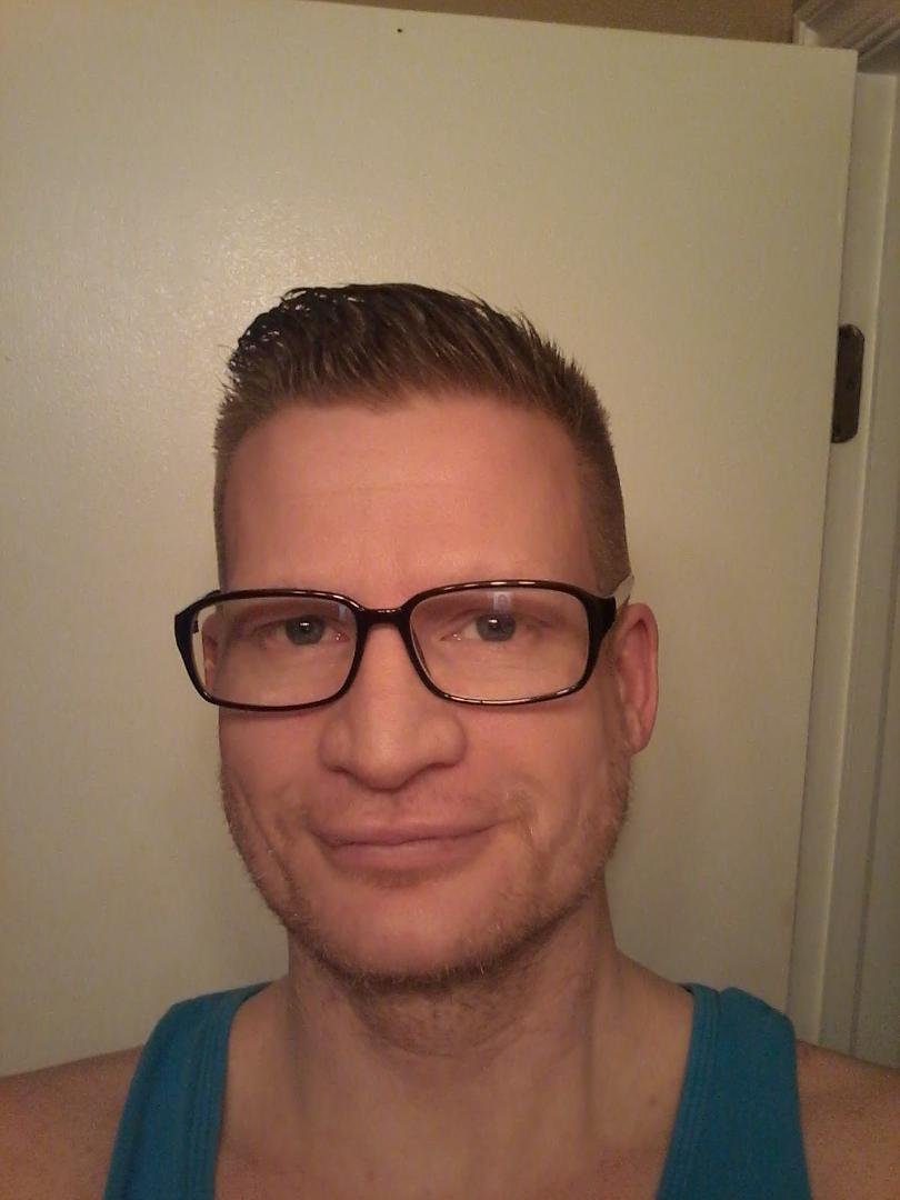 Larry Edwards' album, Mobile Uploads