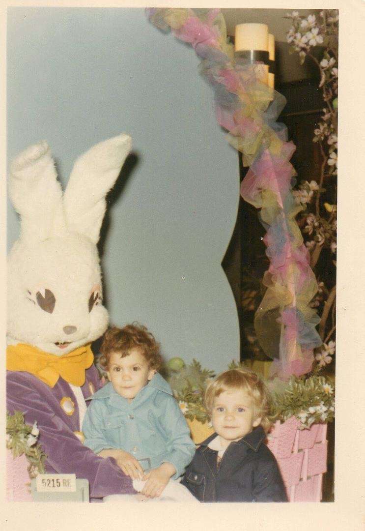 How cute are you, Barbara Miranda and Tina Miranda