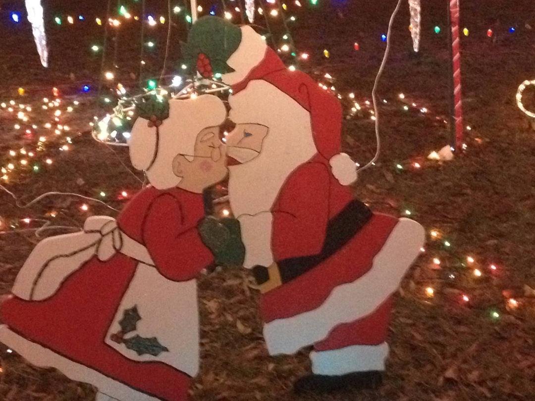 Adams Family Christmas Lights in Glenwood tonight were very special!