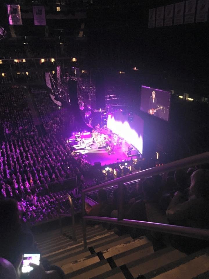 Fleetwood Mac concert was amazing tonight, a full reunion of the group made it exceptional!!!