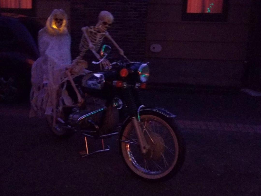 Happy Halloweeeeen!!!!