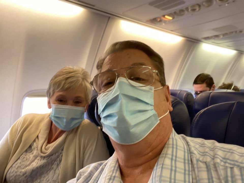 Waaaay too short a visit. Thank you Jackie, David, Jeremy, Mel, Channing , Kari, Kirk & of course King Louis!

Not like the flight here ....We have middle seat free!