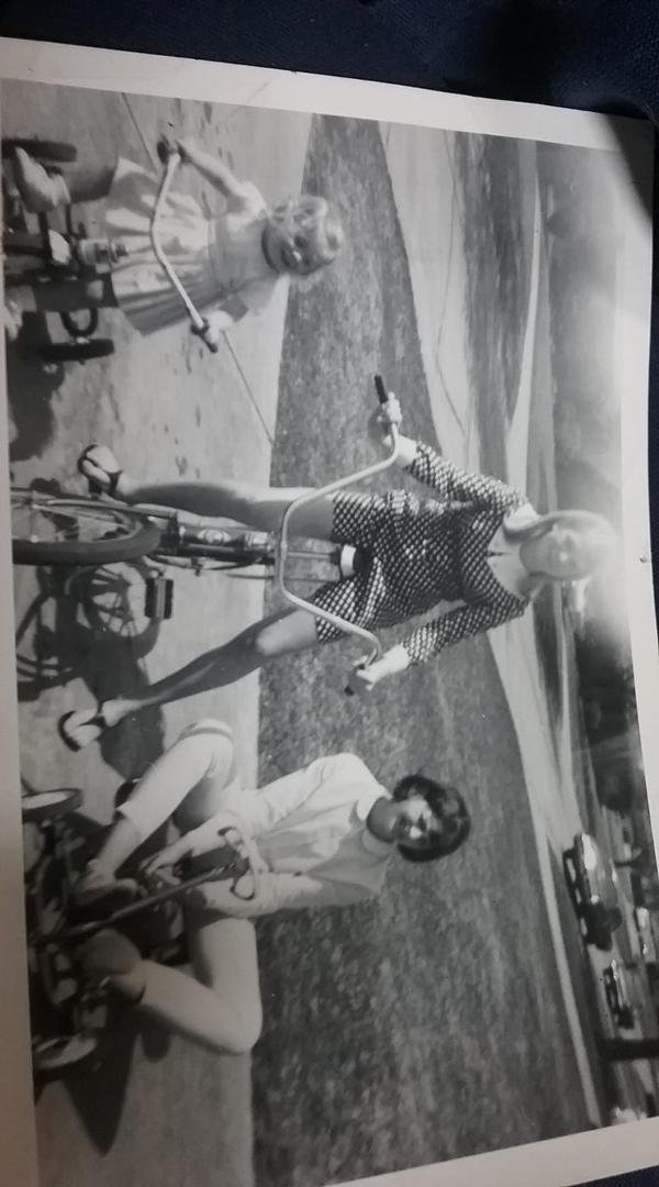 Ali Hamilton Another cute photo of your sweet mom.....XO.