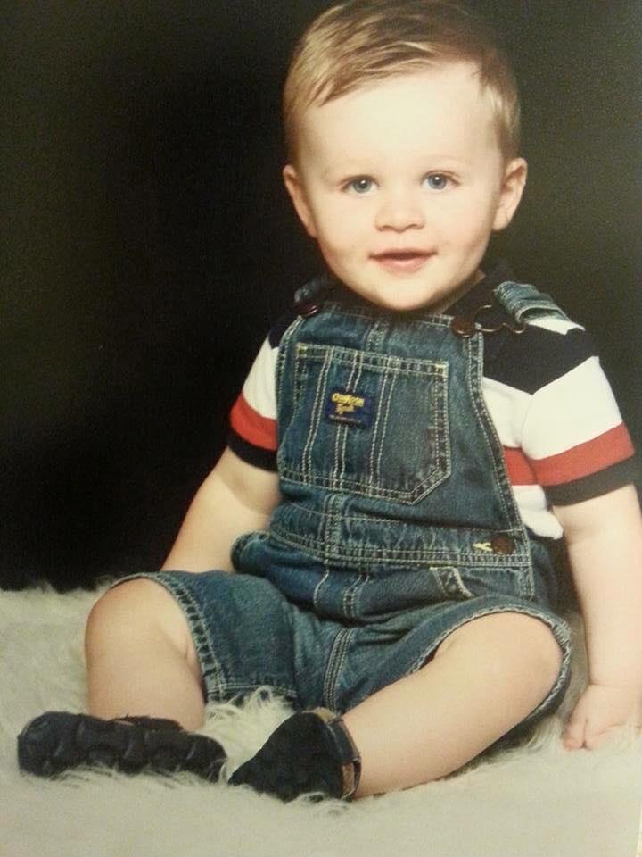 My cute little great Grandson. He's growing up so fast 😘😘