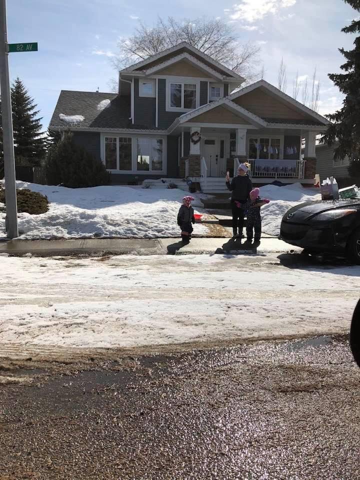Happy birthday to my five-year-old great niece!! Social distancing required a parade past their house. Crazy times! Happy birthday Hayden!