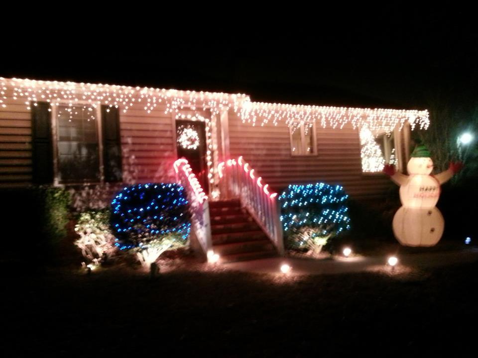 Merry Christmas, this is my house decorated for Xmas