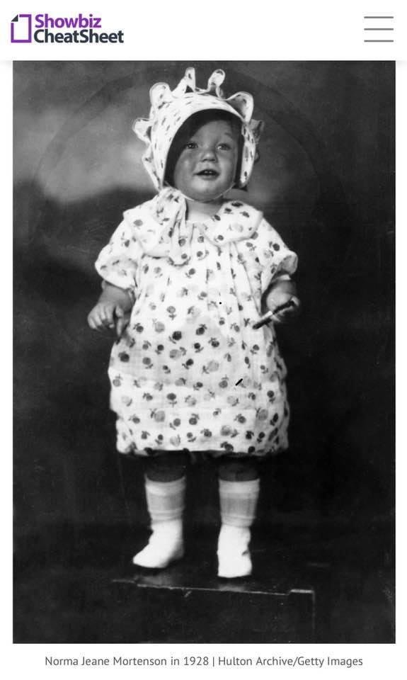 MARILYN MONROE !