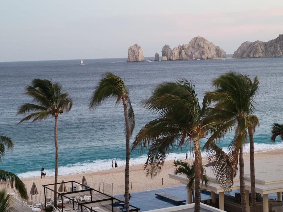 Sundown on the sea of Cortez.. Stunning tranquil
