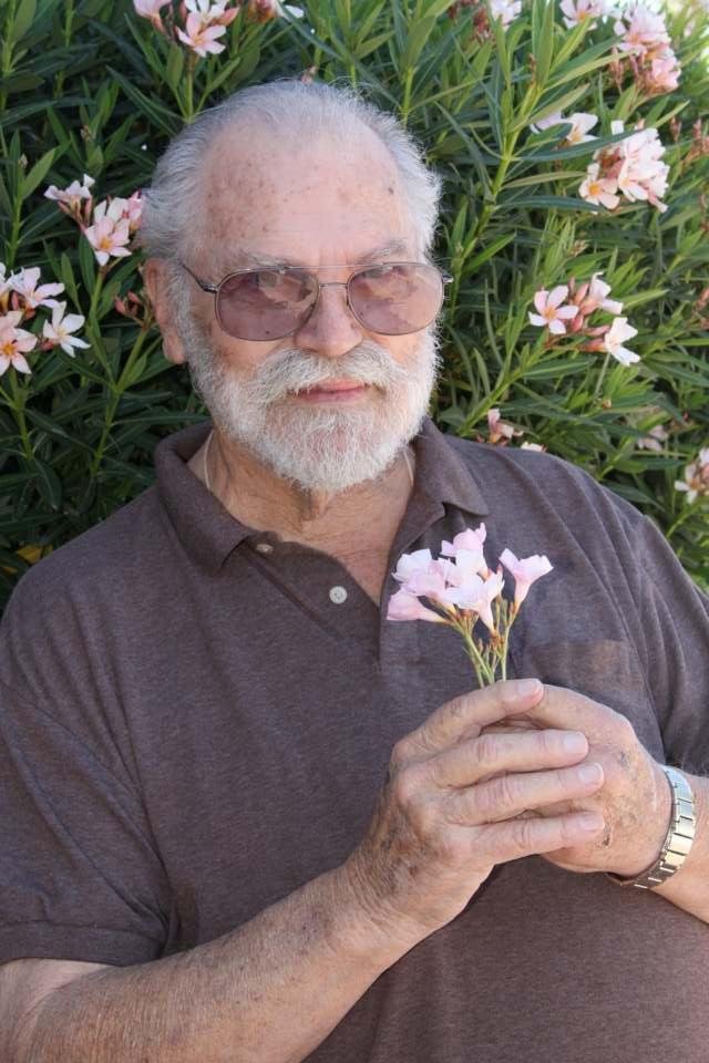 Melvin Sanders' album, Mobile Uploads