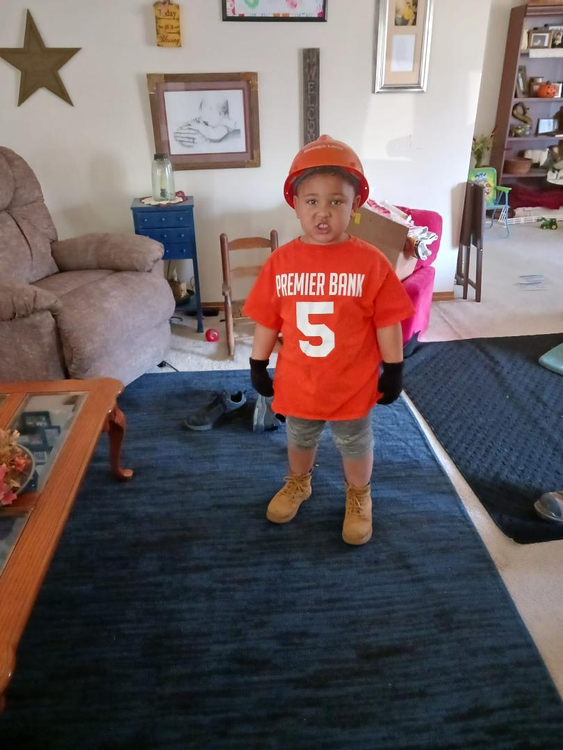 Happy 5th Birthday Quentin
You turned 5 and ready for work.
Mama and Pampa Shoffner loves you