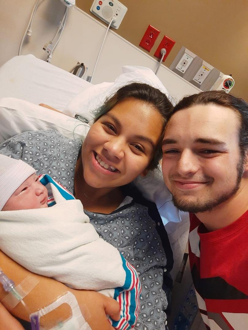 Welcome to the world Stevie Lu Gilmore 
8lbs 10 Oz congrats to Gabriella Elizondo and Trenton Gilmore so excited for you two and what the future holds