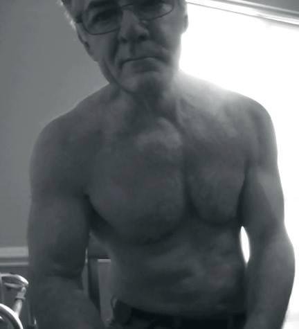 I simply refuse to accept the image of 65-year-old man: skinny, potbellied, sagging skin, wrinkles, that’s not being old, that just not taking care of yourself.