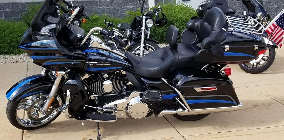 3 weeks after knee replacement I started riding again and this picture I stopped by Harley-Davidson of Madison during my 3rd ride since the operation. Its been 4 weeks now and the knee still aches but no severe pain. It wa