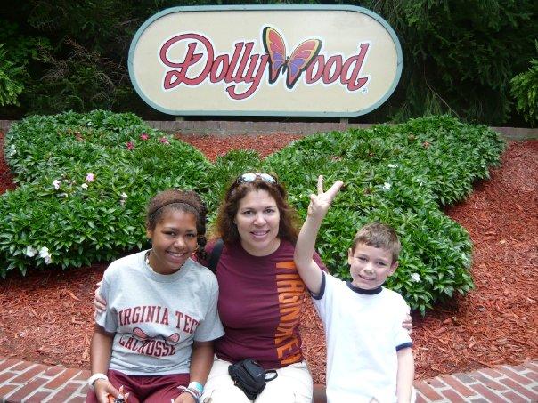 Mimi, Joey and Bailey at Dollywood