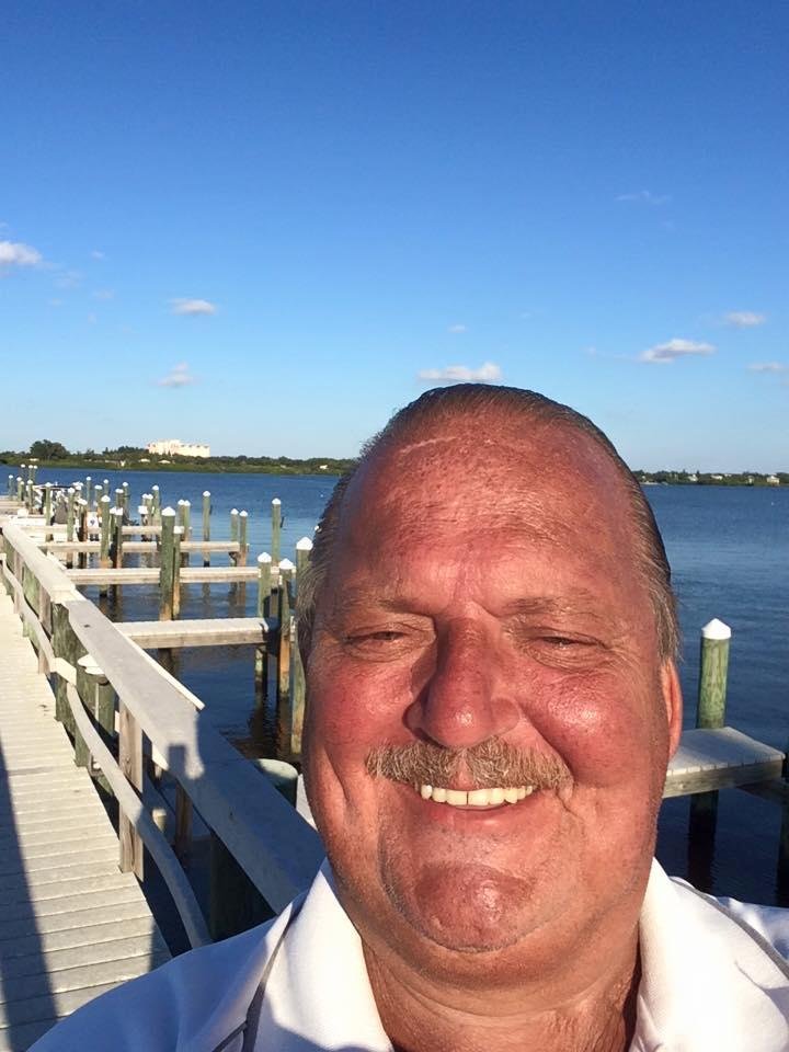Nice way to chill out at the of dock. And day