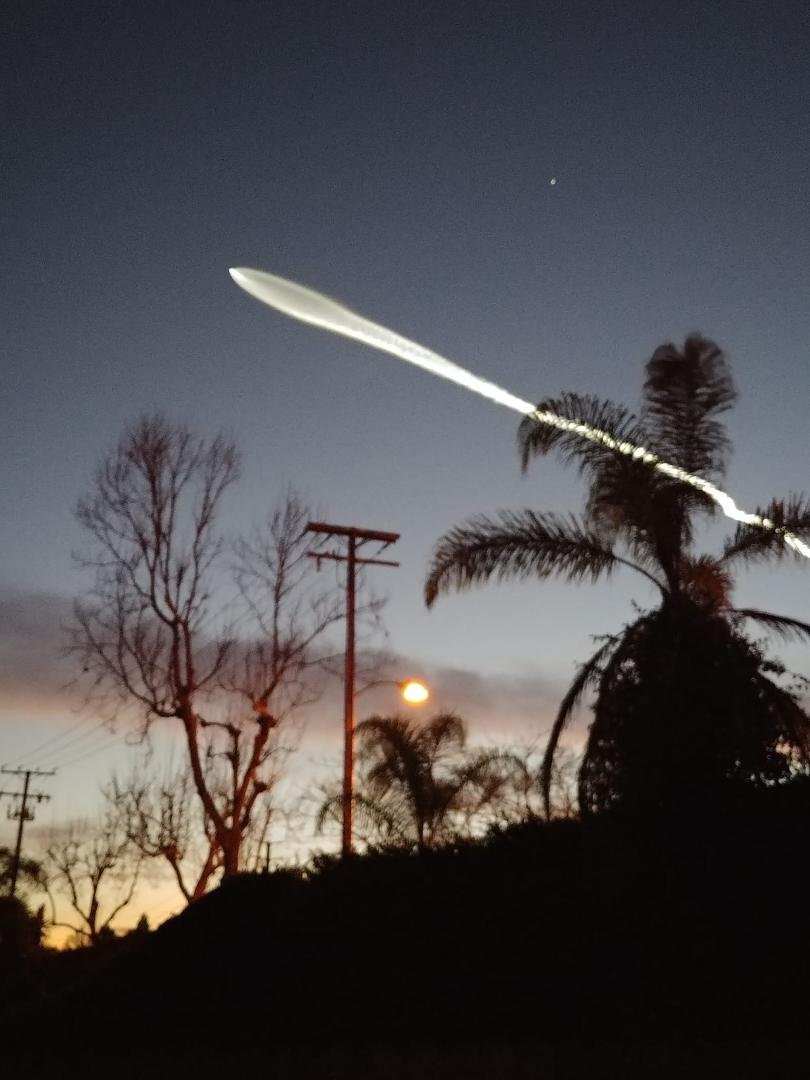 Beautiful rocket shot last night from Vandenberg!