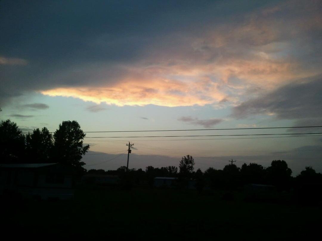 Beautiful sunset this evening. The earth declares the glory of God!!!
Have a blessed evening everyone.