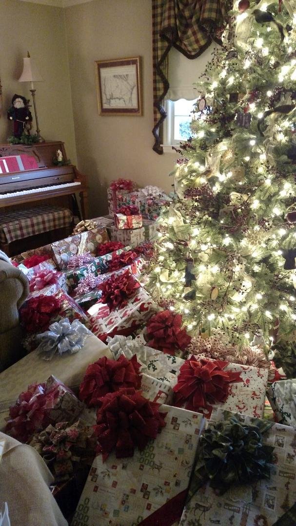 Can't even get through the den...Sheri can wrap a beautiful present..