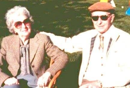 Happy birthday in Heaven, Aunt Grace, my father's beloved sister! This is one of my favorite photos of all time. Tis Himself and Tis Herself!