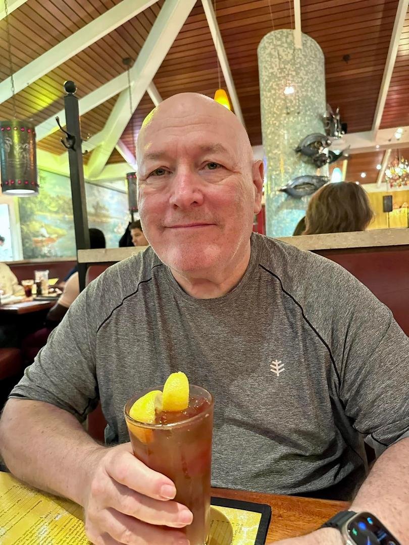 Having lunch before seeing Philips Glass Opera, “Akhenaten” at the Tysons AMC.