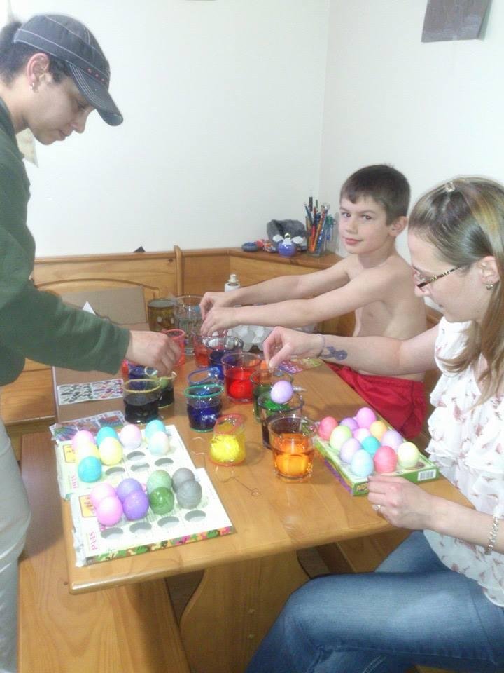Coloring Easter eggs with Trisha Jacob and Andrea