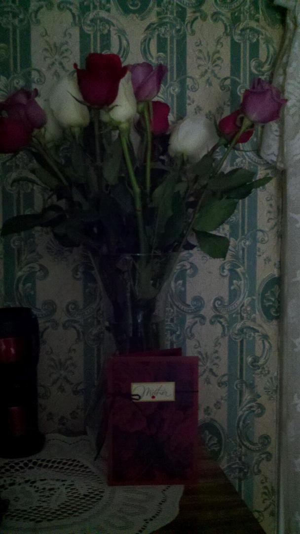 Mom flowers and card