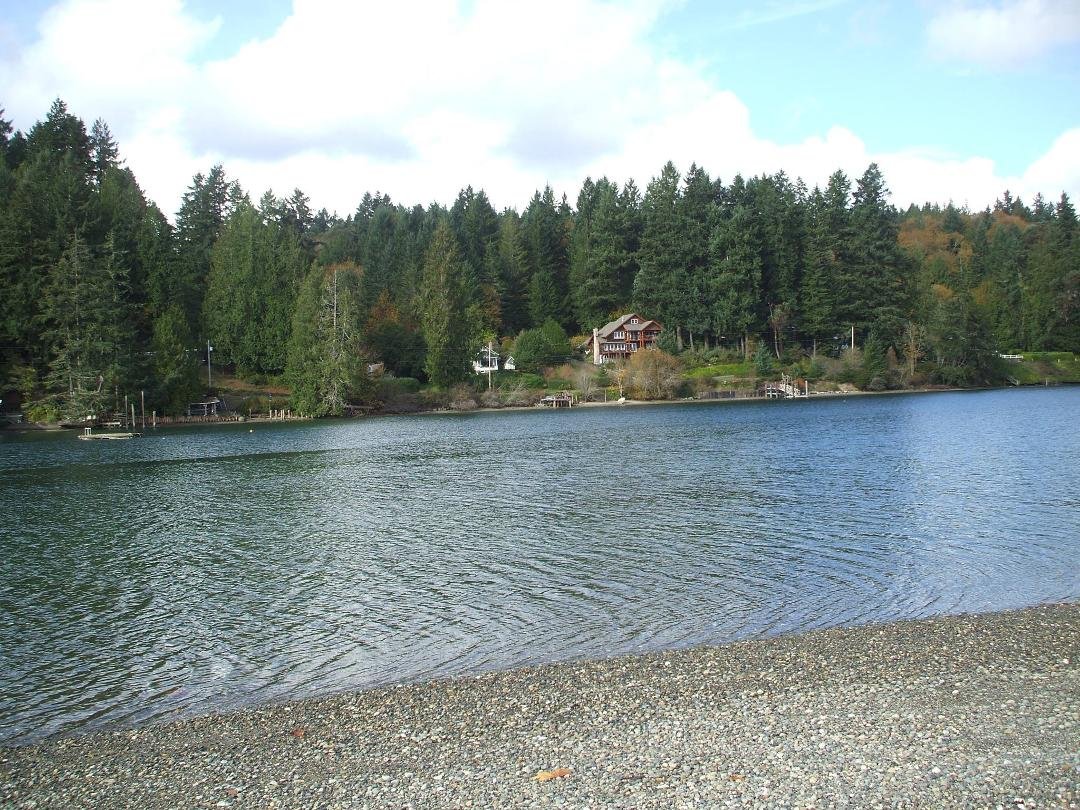 Had to get out of the house after doing some yard. Took the kids and went up the street to Penrose State Park.