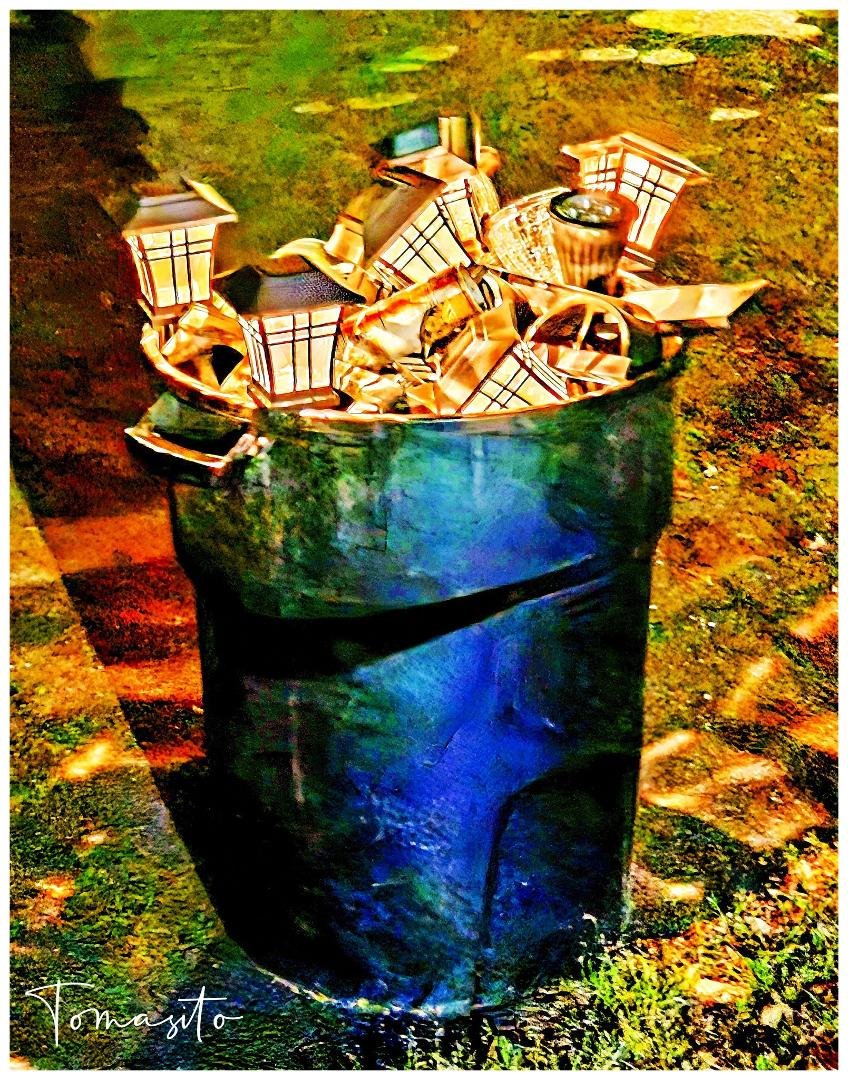 I was throwing away some old solar cell walkway lamps, and they were not ready to go! They gave me a beautiful light show, one last time!!!! How proud I was of them........Cheers to our solar cells, each one of us have! Tom